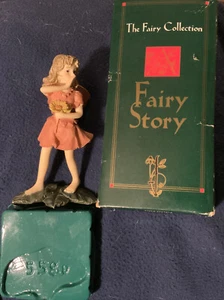 Playful Fairy Resin Figurine #5580 From Fairy Collection By Dezine 13cm H Boxed - Picture 1 of 10