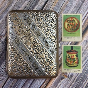Custodia sigaretta sovietica ottone argentato con motivo. Vintage URSS anni '40-+ BONUS - Foto 1 di 16