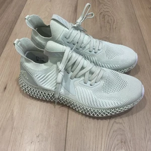 adidas Parley x AlphaEdge 4D Aero Green Men Size 10.5 - Picture 1 of 6