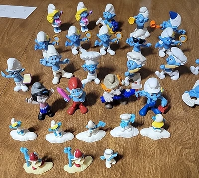 Lote enorme The Smurfs McDonald's Happy Meal Toys enfeite de bolo etc... - Imagem 1 de 4