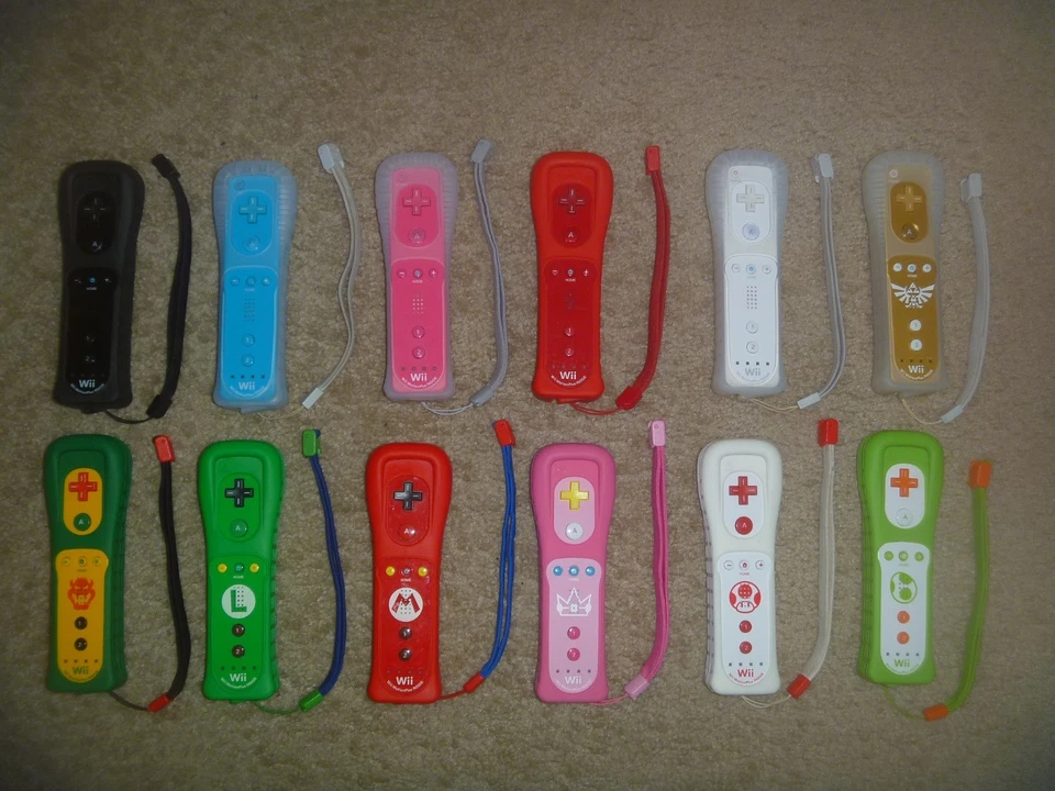 官方任天堂 Wii & U Motion Plus 遥控器 WiiMote 选择 RVL-036 — 第 1/1 张图片