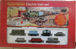 HORNBY RAILWAYS R541 Electric Train Goods Set with GWR 0-6-0PT (Boxed) w/SMOKE - Picture 1 of 13