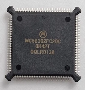 MC68302FC20C MOTOROLA IC CHIP INTEGRATED MULTI- PROTOCOL PROCESSOR - Picture 1 of 6