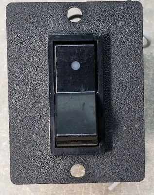 SANKEN AIRPAX R21-1RE 1-3-5. 00A-2. 125 В, T/A 6,75. - Изображение 1 из 4