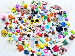 50 Tiny Trinkets for I Spy or Sensory Games/Small Mixed I Spy Trinkets - Picture 1 of 7