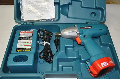 Llave de impacto inalámbrica Makita 6911HDWA 1/2 pulgadas 12 voltios Ni-Cad hecha en Japón Foto 1 de 4