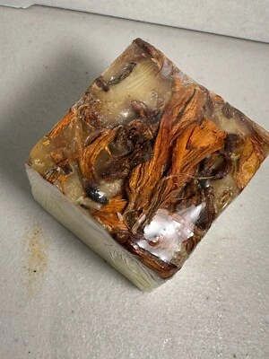 JABÓN DE MANOS VEGANO HECHO A MANO FLORES HIDRATA LA PIEL ACEITE ESENCIAL DE OLIVA CALÉNDULA Foto 1 de 2