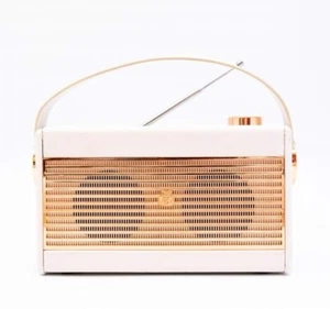 GPO Darcy Retro Portable Radio - White & Gold - Picture 1 of 5