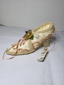 Holiday Elegance Victorian Shoe Christmas Ornament Fabric Lace Bead 5.5" Length - Imagen 1 de 9