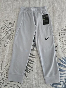  Nike Boys Dri-Fit Woven Training Pants Size 6 - Picture 1 of 2