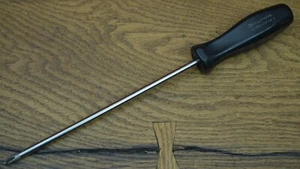 Snap-on 8" Long Shaft Black Hard Handle Screwdriver SDDP82 No. 2 Phillips - Picture 1 of 8