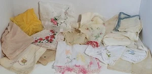 Lot Of Assorted Vintage Ladies Hankies Handkerchiefs - Picture 1 of 17