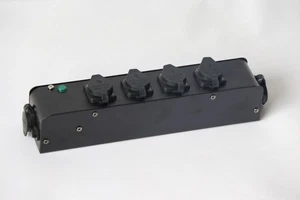 High Quality Waterproof Equipment 230V Power Distribution Box for Stage Lighting - Picture 1 of 4