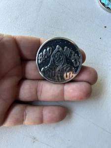 Parca Slammer Jammer Pog Bad News Imperial Holográfico Plata/Negro Pog - Imagen 1 de 4