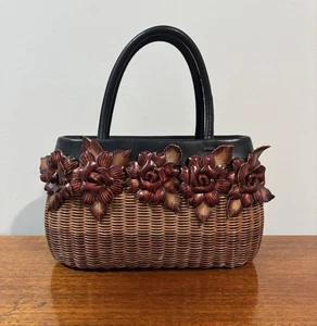 Borsa a mano Isabella Fiore in vimini pelle fiori bianco e nero fodera gingham usata in ottime condizioni - Foto 1 di 7