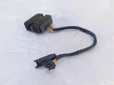 Regulador rectificador de voltaje del alternador BMW F650CS F650GS F800GS F800R y G650gs Foto 1 de 4