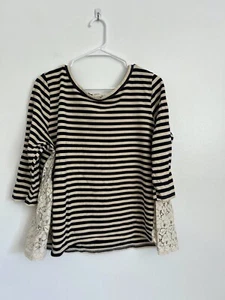 Anthropologie Lili’s Closet Top XL Blue Cream Stripe 3/4 Sleeve Lace Detail - Picture 1 of 7