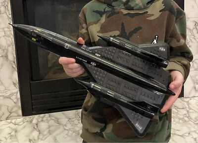SR-71 Blackbird Recon Stealth Aircraft Model Building Blocks Bricks Original Box - Image 1 of 4