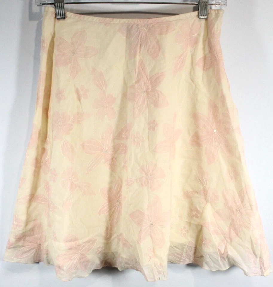 Women's Sutton Studio Petite Pink White Floral Sequin Skirt Size 6 P New - Image 1 of 4