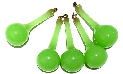 (10 PCS) LIGHT GREEN MURANO GLASS ROUND DROP, 50MM, HANDMADE - Image 1 of 4