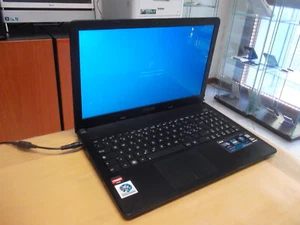 NOTEBOOK ASUS X501U SCHERMO DA 15,6 POLLICI WINDOWS 10 - Foto 1 di 24