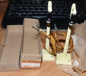 Märklin 448/1 , 2 St.Guß-Bogenlampen ,beige , neu ,Ovp , Bj 52 - Bild 1 von 3