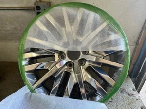 YUKON 2023 Wheel 2861385 - Picture 1 of 3