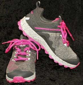 Womens Size 6 Fila Blowout 19 Gray & Pink Trail Running Shoe - NIB - Picture 1 of 7