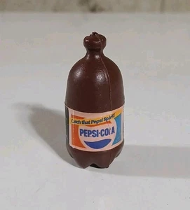 Vintage Barbie Puppengröße Soda Pop Pepsi braune Flasche Kunststoff Pepsi-Cola 2 Liter - Bild 1 von 6