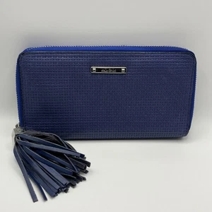 STELLA & DOT Blue Crosshatch Leather Accordion Zip Around Tasseled Wallet  - Picture 1 of 9