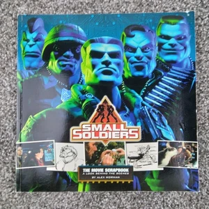 Small Soldiers Das Film-Sammelalbum: Ein Blick hinter die Kulissen seltenes Taschenbuch - Bild 1 von 2