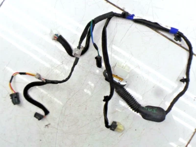 2006 Kia Sorento XT MK1 Door Wiring Loom Rear Right Door Side 91820-3E011 - Image 1 of 4