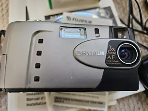 Fuji Fujifilm DX-9 Retro Digital Camera & Fuji DL-160 Tele Boxed With Charger  - Picture 1 of 3