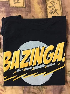 Offiziell lizenziertes Big Bang Theory *Bazinga* Sheldon T-Shirt Gr. SM neu ohne Etikett - Bild 1 von 2