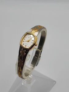 Elgin Uhr Damen gold silberfarbenes Zifferblatt geprägtes Band neue Batterie El921-007 - Bild 1 von 12