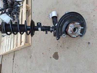 2024 Chevrolet Equinox EV Driver Left Front Knee 3085256 - Image 1 of 4