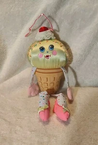 Vintage 80s Amtoy Sweet Delights Vanilla Ice Cream Plush Toy American Greetings - Picture 1 of 7