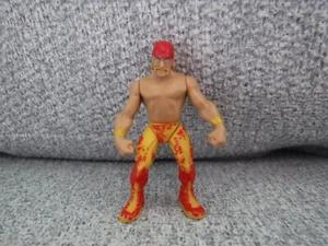 WWE Micro Aggression HULK HOGAN figure Jakks Pacific 2007 mini 2" - Picture 1 of 7
