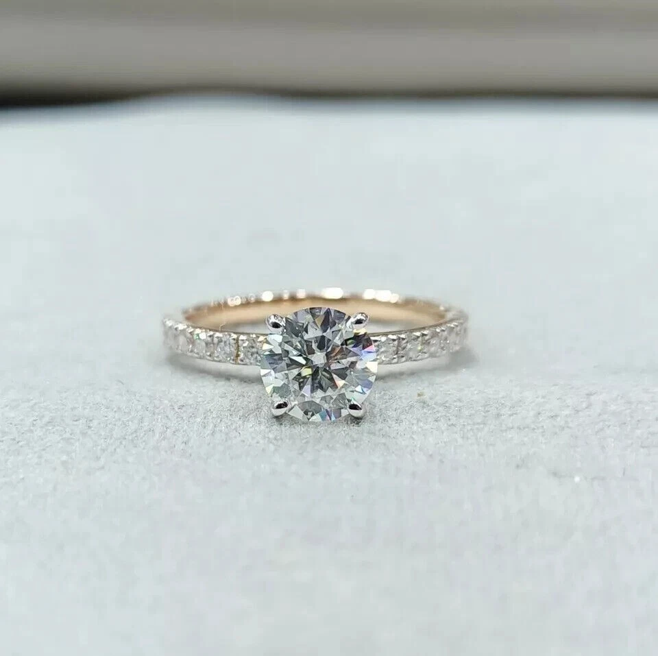 Anillo de compromiso enchapado en oro amarillo 925 moissanita E-F/VVS1 2,15 quilates corte redondo Foto 1 de 4