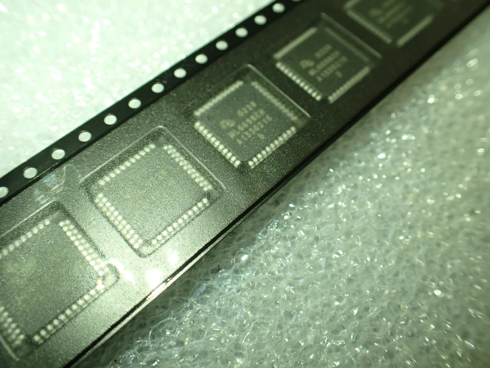 MICRO LINEAR ML6698CH 100BASE-TX Physical Layer with 5-Bit Interface IC UK STOCK - Image 1 of 2