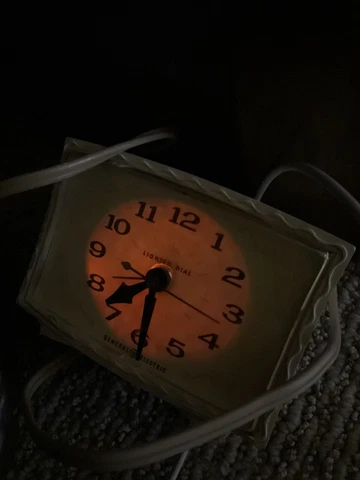 Vintage Small Lighted Dial Alarm Clock  7299-3A General Electric USA GE (b424) Cover
