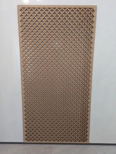 Decorazione armadio radiatore fiori di giglio. Griglia in MDF forata di screening spessore 3 mm - Foto 1 di 12