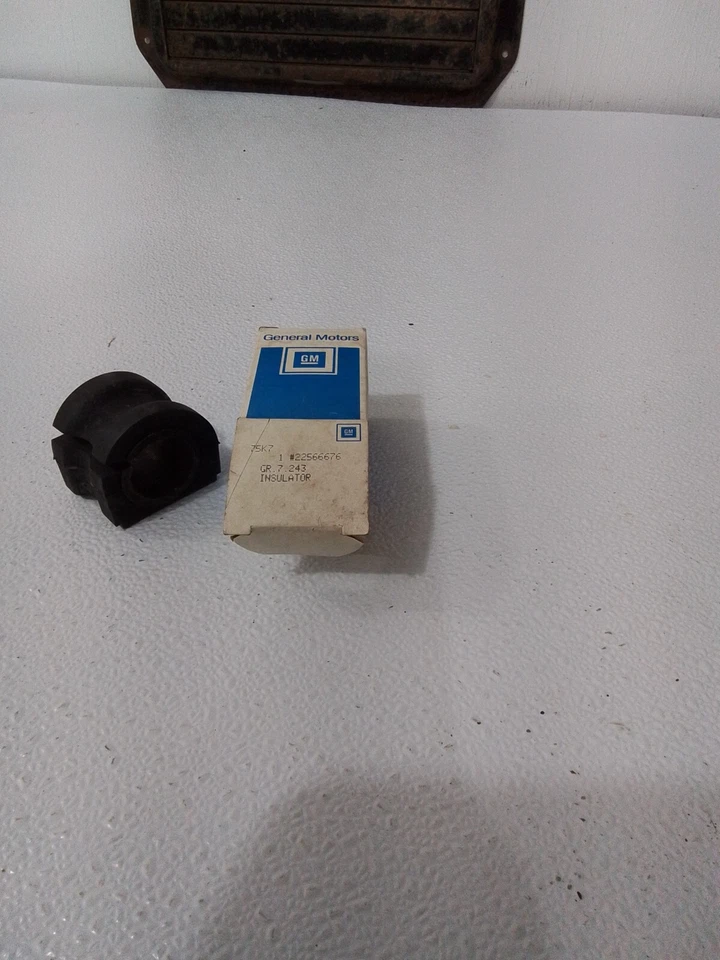 NOS Original GM Sway Bar Bushing Insulator-Buick Chevy Olds Pontiac PN 22566676 - Image 1 of 1