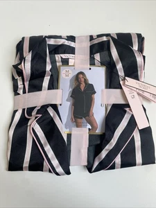 VICTORIA'S SECRET Juego de Pijama Corto Satinado Rayas Negro/Rosa Mediano - Imagen 1 de 5