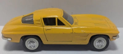 Majorette 1963 Corvette Sting Ray Die Cast 1:32 Scale Yellow Moving Parts - Image 1 of 4