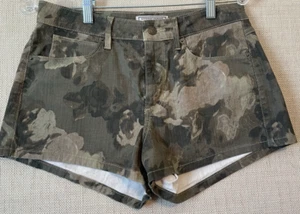 Vintage Guess Jean Shorts Women Size 30 (29x2.5) Green Floral Camo 1990s - Picture 1 of 13