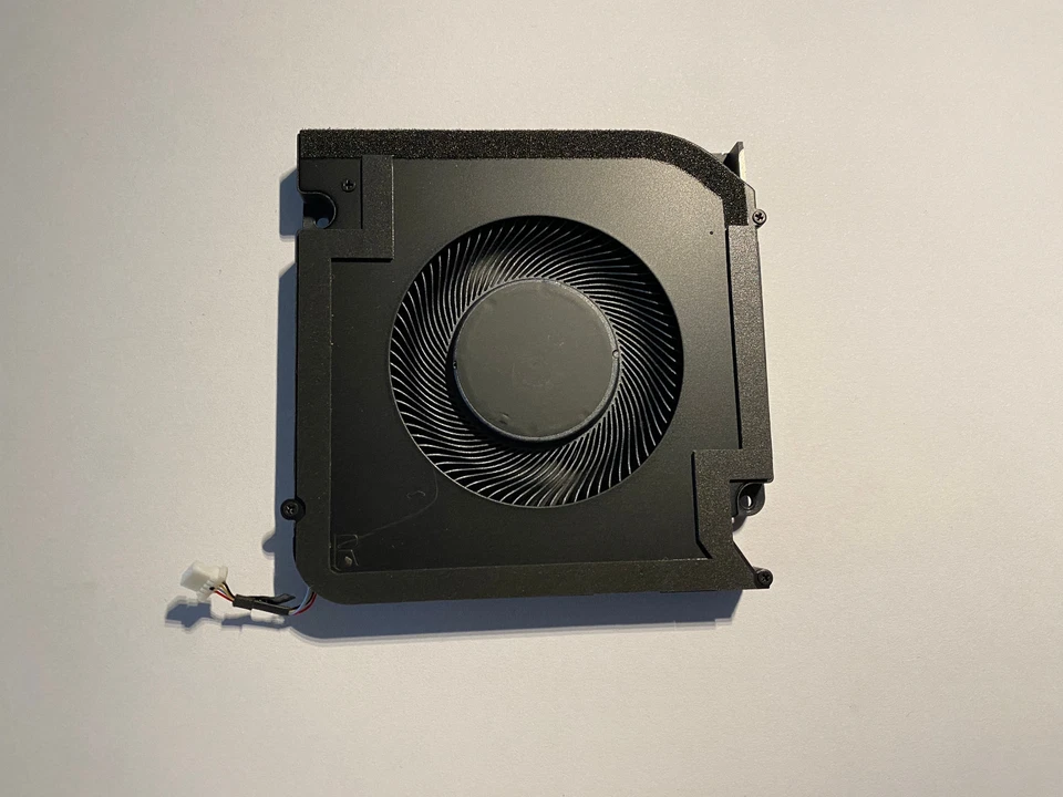 DELL PRECISION 5680 CPU COOLING FAN RIGHT P/N 0C7W1C / C7W1C - Image 1 of 4