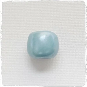 KAZURI MACRAME BEADS - round & cadeaux - solid light blue - Picture 1 of 4