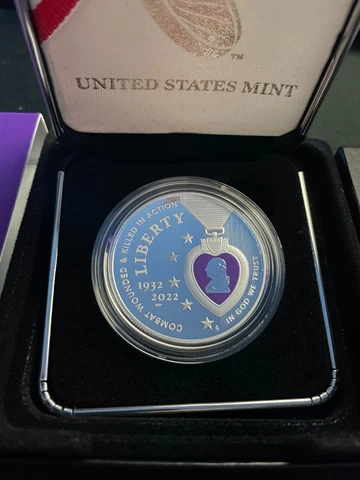 💜 2022 National Purple Heart Hall of Honor Colorized Silver Dollar 22CQ OGP&COA Cover