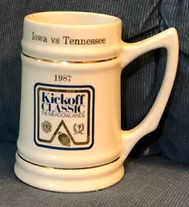 Tazza Vintage 1987 Kickoff Classic University of Iowa Hawkeyes Football Stein - Foto 1 di 4
